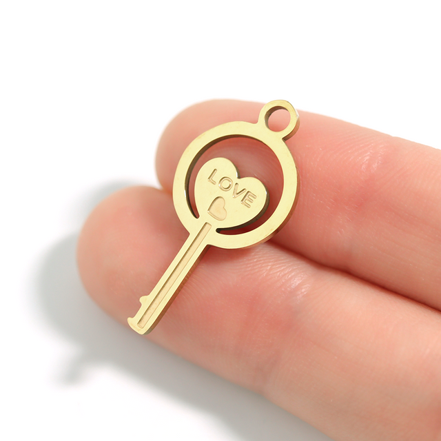 Circle Key Charm Pendant | Peace & Petals