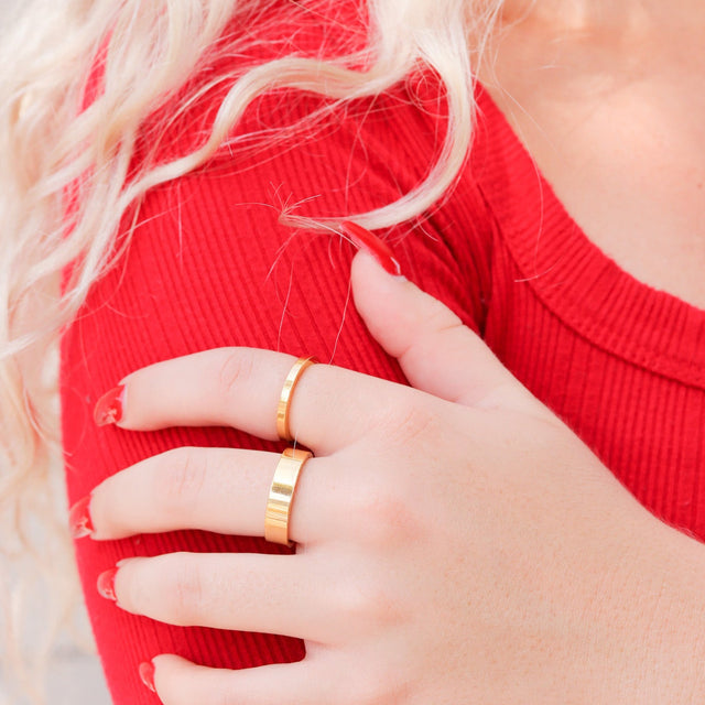 Personalized Flat-Edge Ring - Custom Engraved Band | 18K Gold PVD or Silver | Peace & Petals