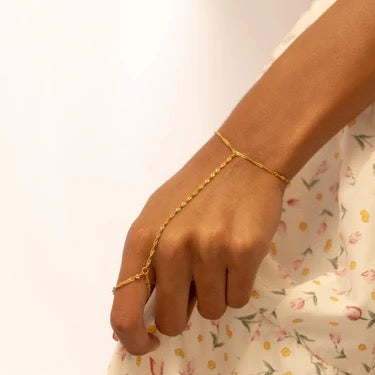 Singapore Hand Chain